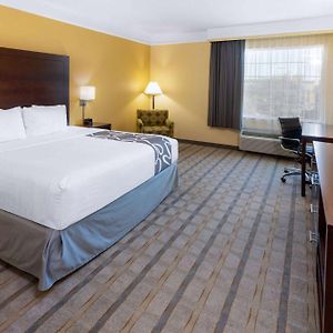 King Room Bath Tub Mobility or Hearing Accessible Non-Smoking